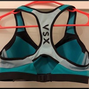 Victoria’s Secret Sports Bra Size 34B